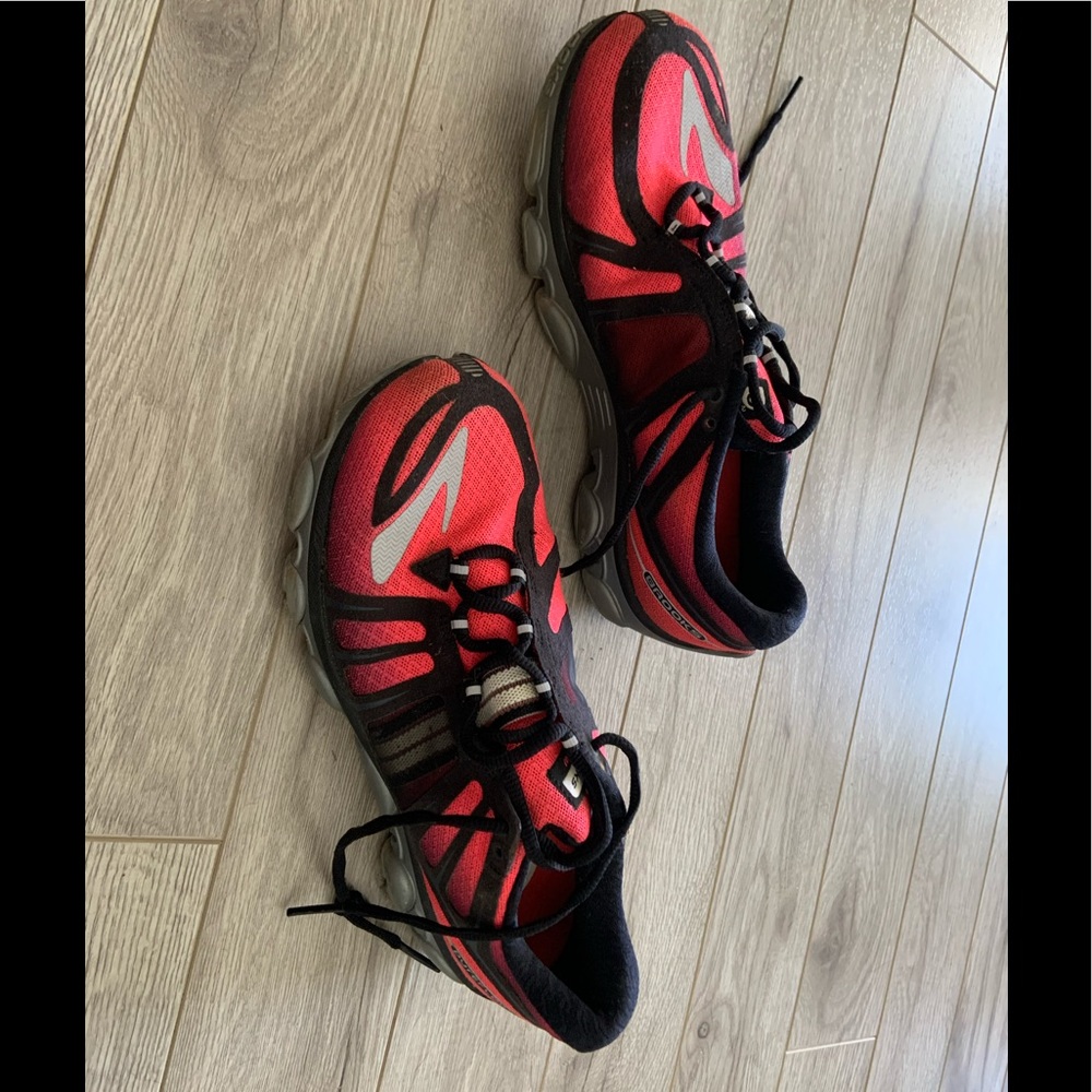 Brooks running sneakers